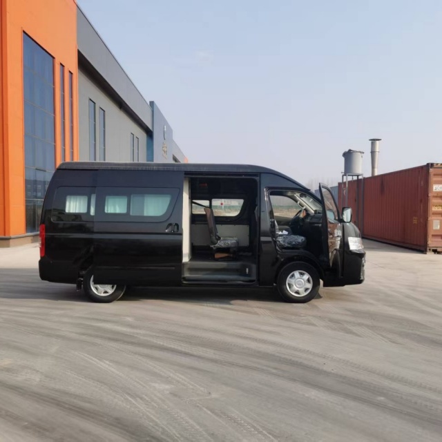 Похоронный катафалк Foton Motors G9 для перевозки тел с морозильной камерой в морг